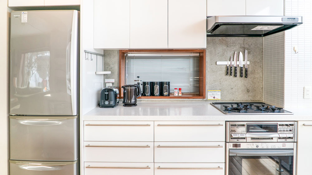 Yuuki Toride Chalet - Modern Kitchen Appointments